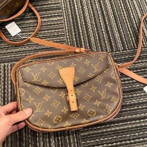 Authentic Jeune Fille